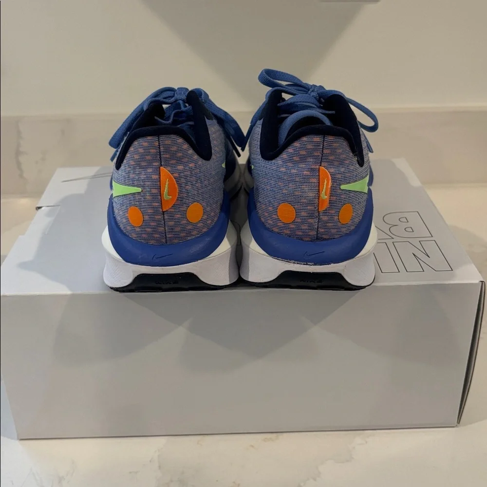 Nike Women’s Vomero 17 - Picture 4 of 7